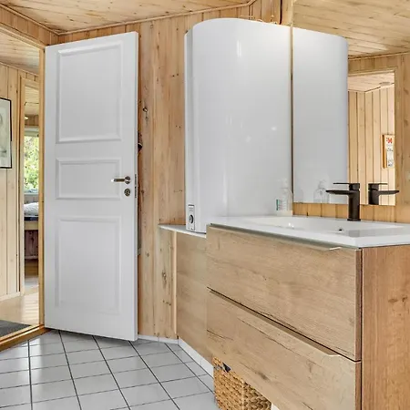 Amazing In Grenaa With Sauna 度假居 *