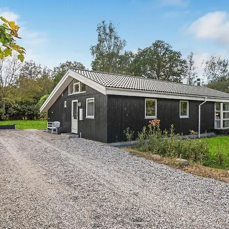Holiday home Amazing In Grenaa With Sauna Stokkebro